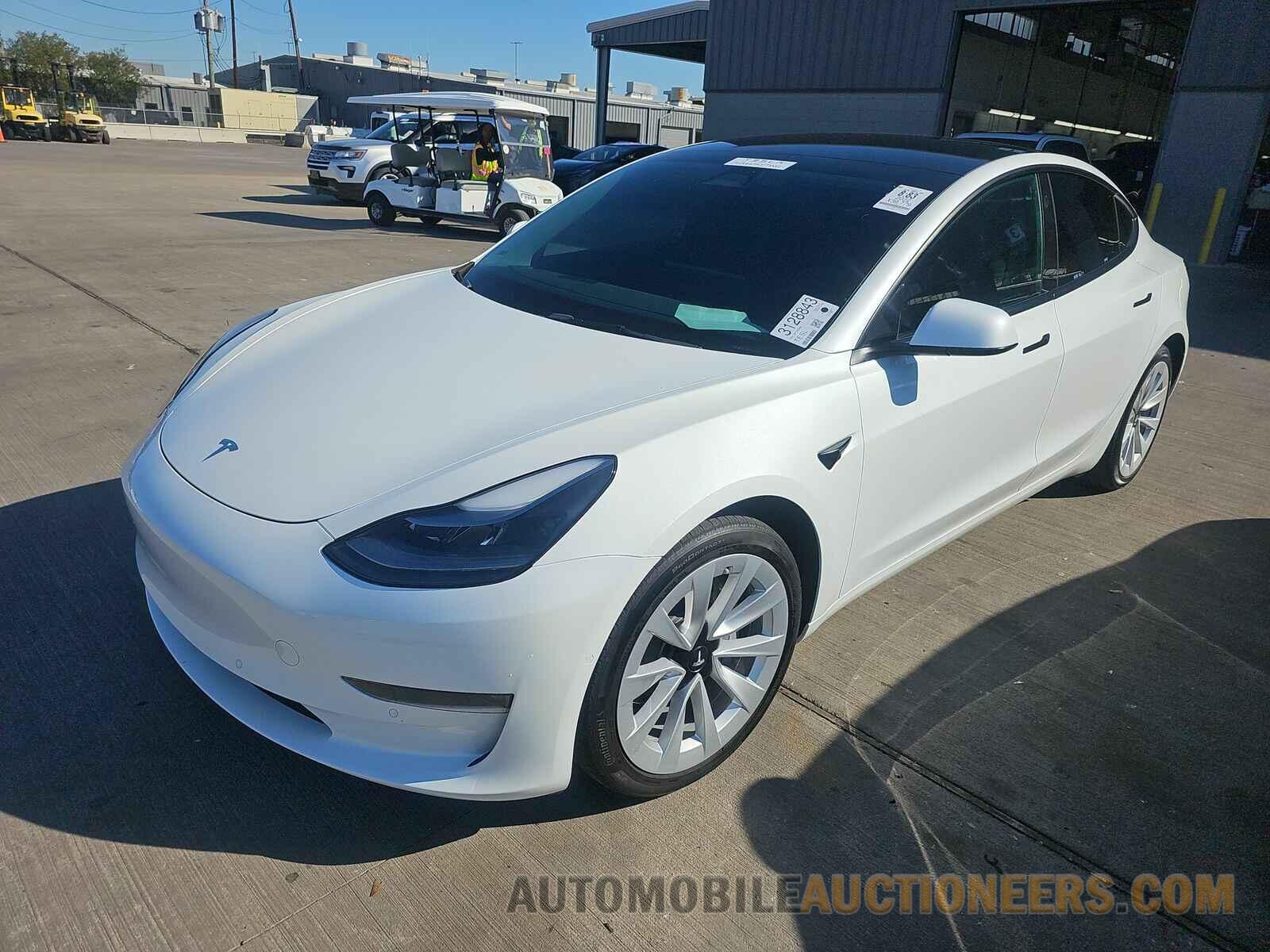 5YJ3E1EB6NF130369 Tesla Model 3 2022