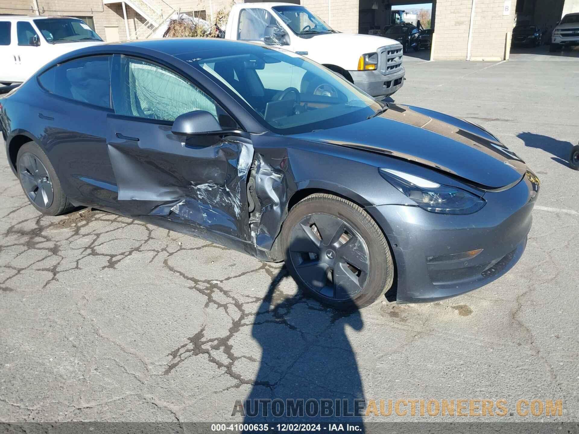 5YJ3E1EB6NF240418 TESLA MODEL 3 2022