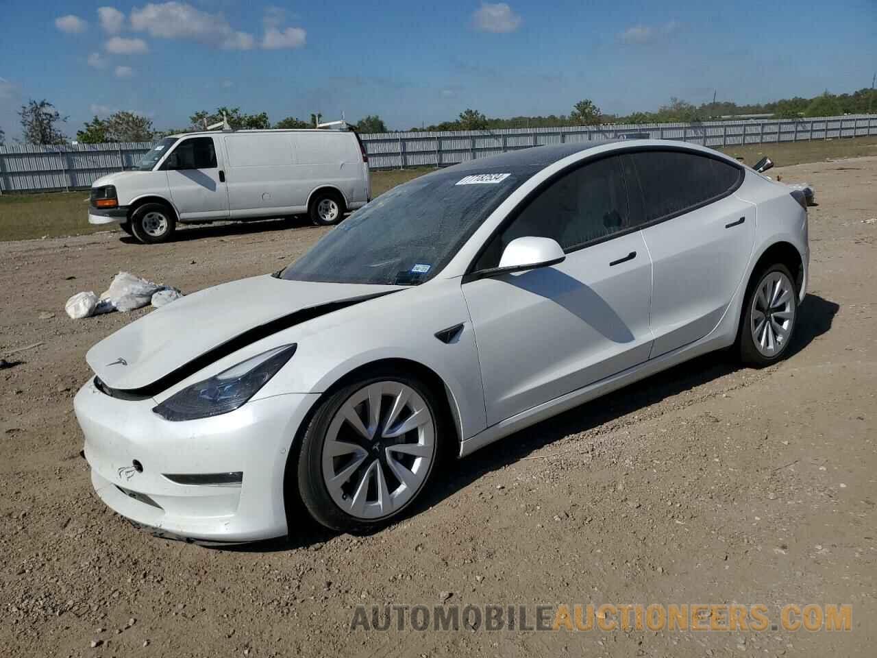 5YJ3E1EB6NF254318 TESLA MODEL 3 2022