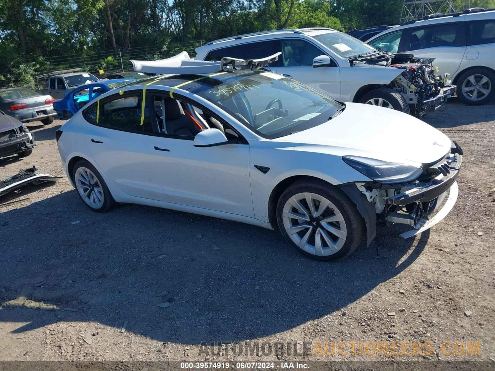 5YJ3E1EB6NF272303 TESLA MODEL 3 2022