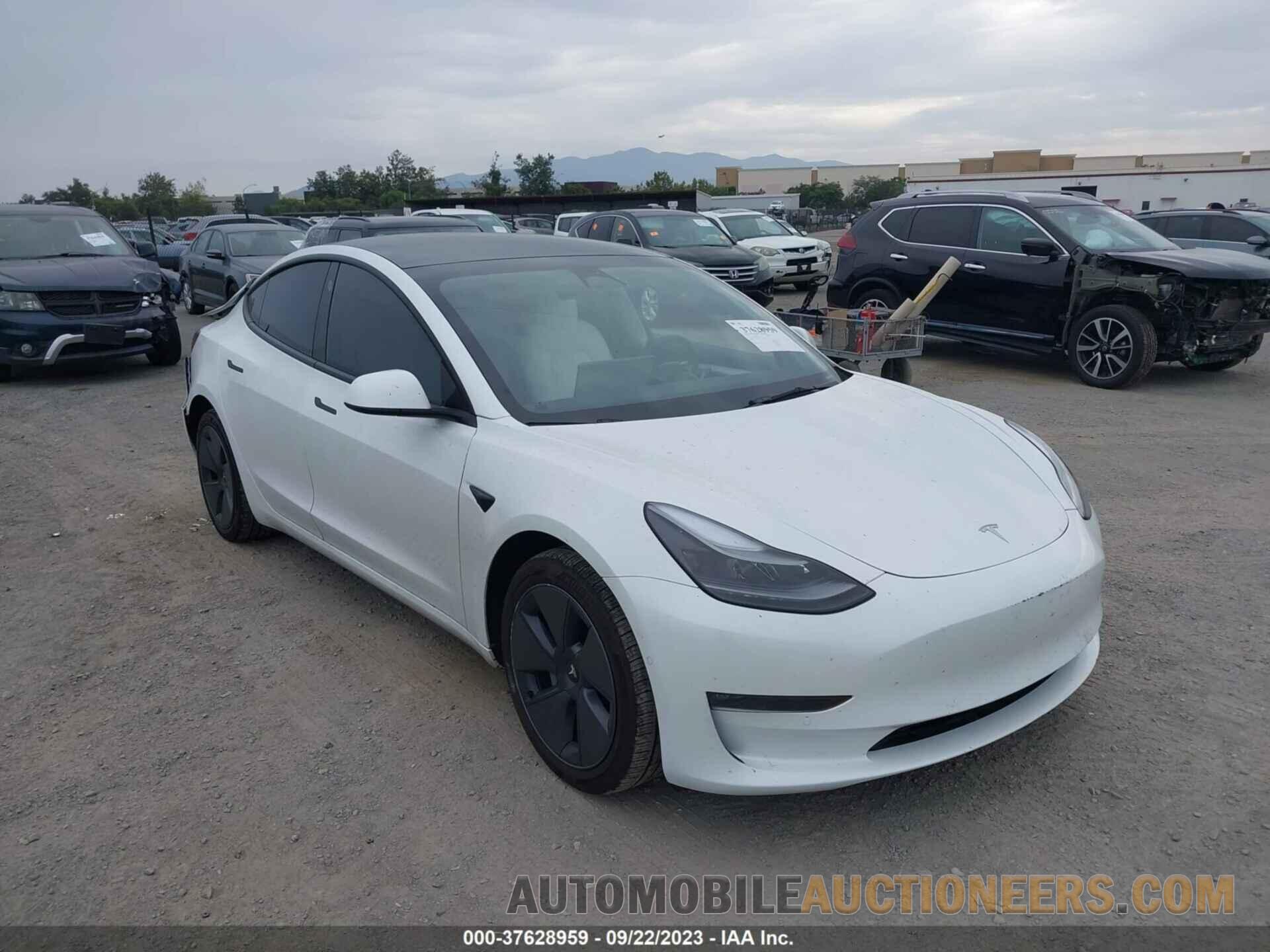 5YJ3E1EB6NF319233 TESLA MODEL 3 2022