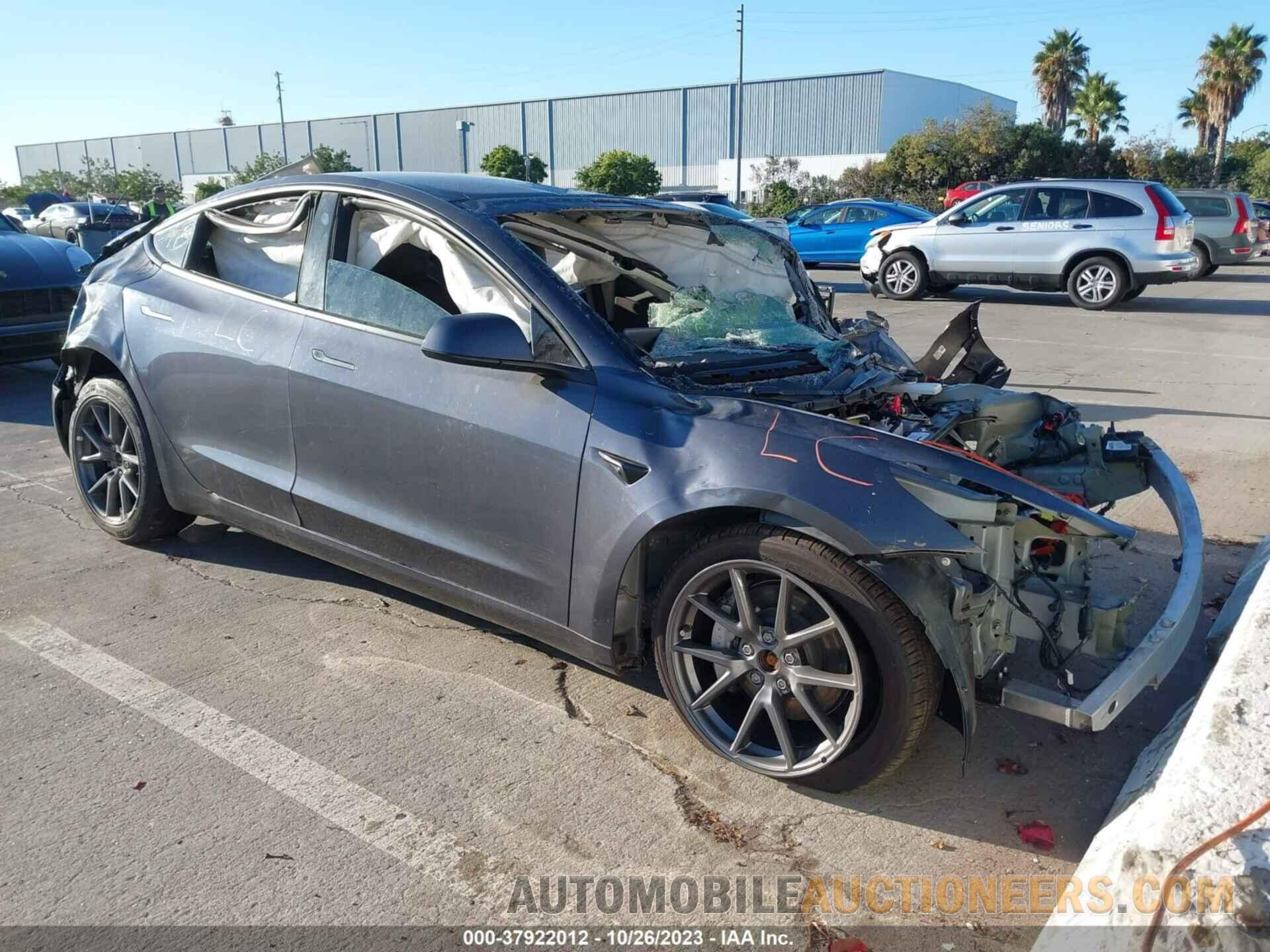 5YJ3E1EB6NF335786 TESLA MODEL 3 2022