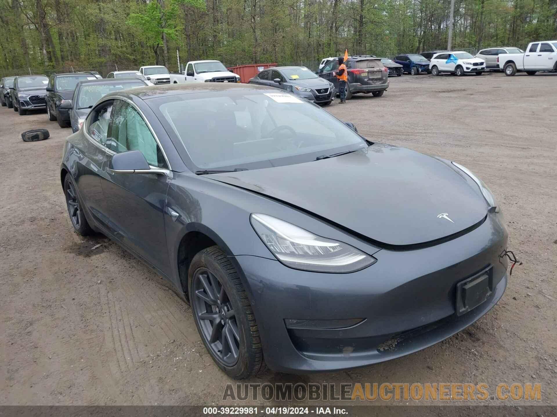 5YJ3E1EB7JF066143 TESLA MODEL 3 2018