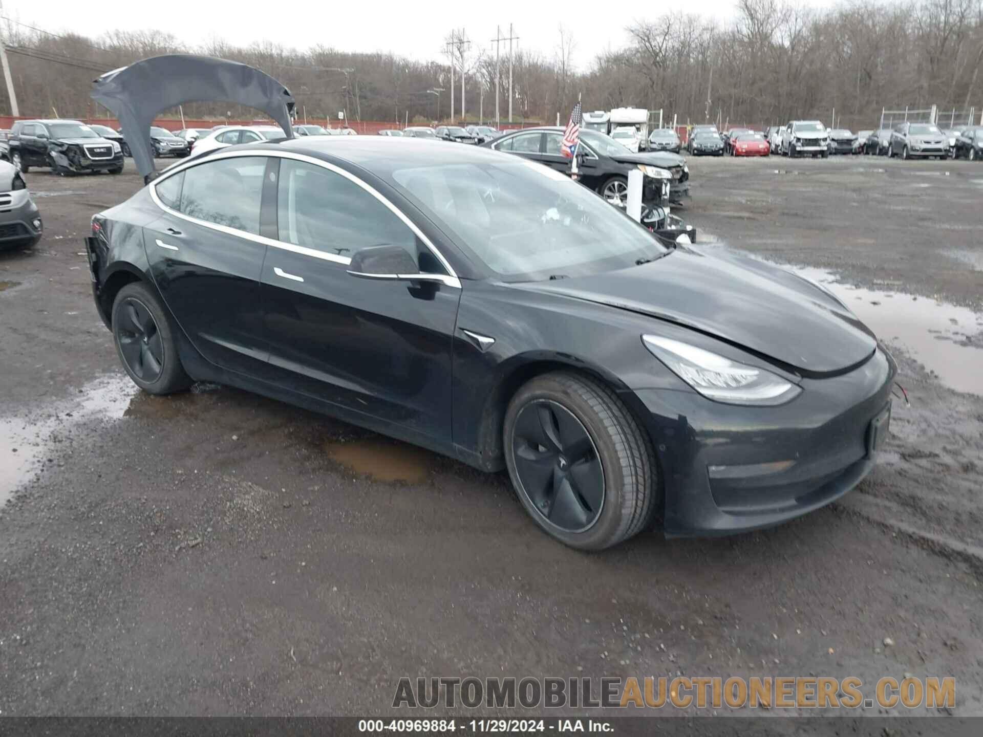 5YJ3E1EB7JF070483 TESLA MODEL 3 2018