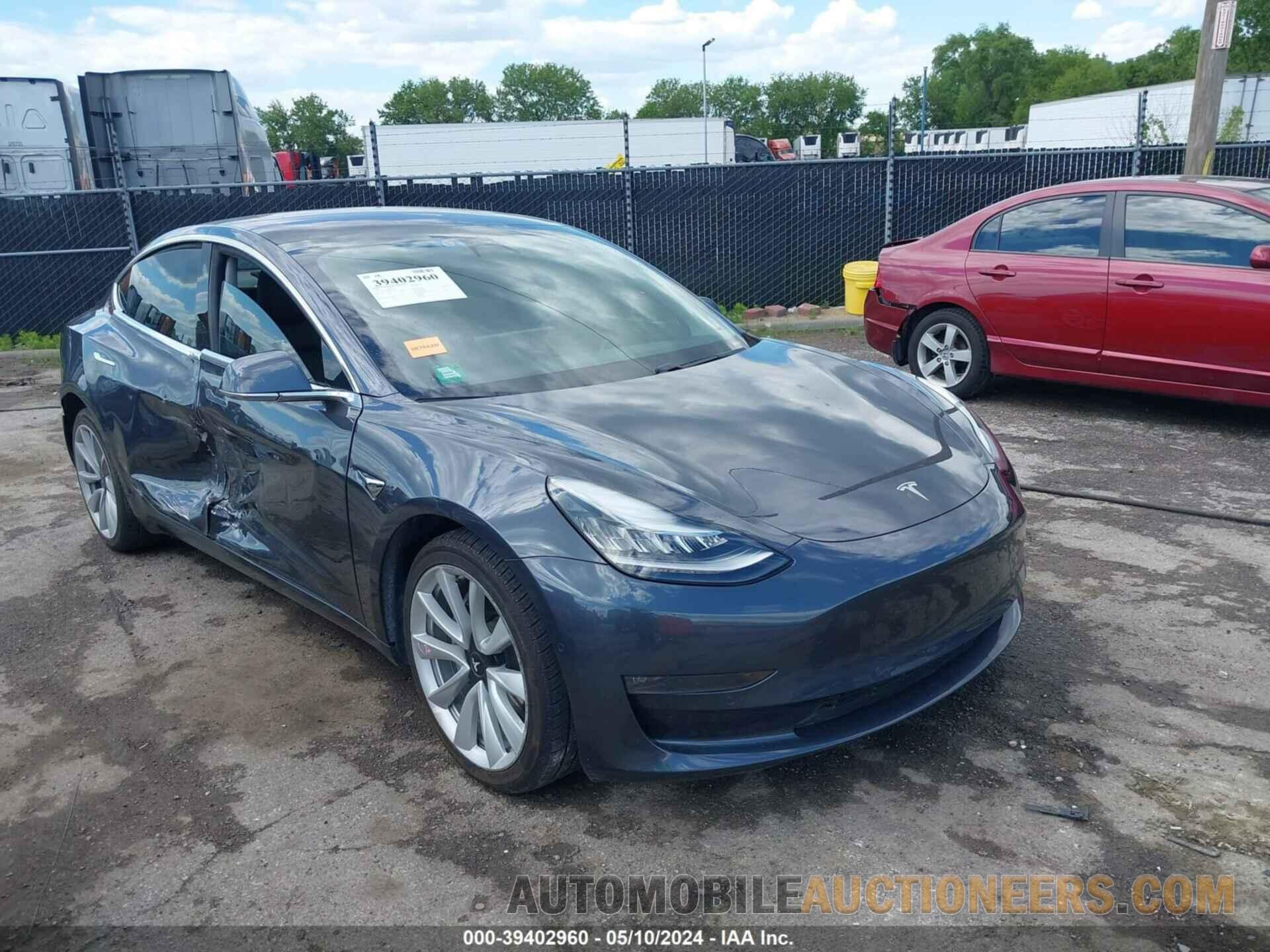 5YJ3E1EB7JF077000 TESLA MODEL 3 2018