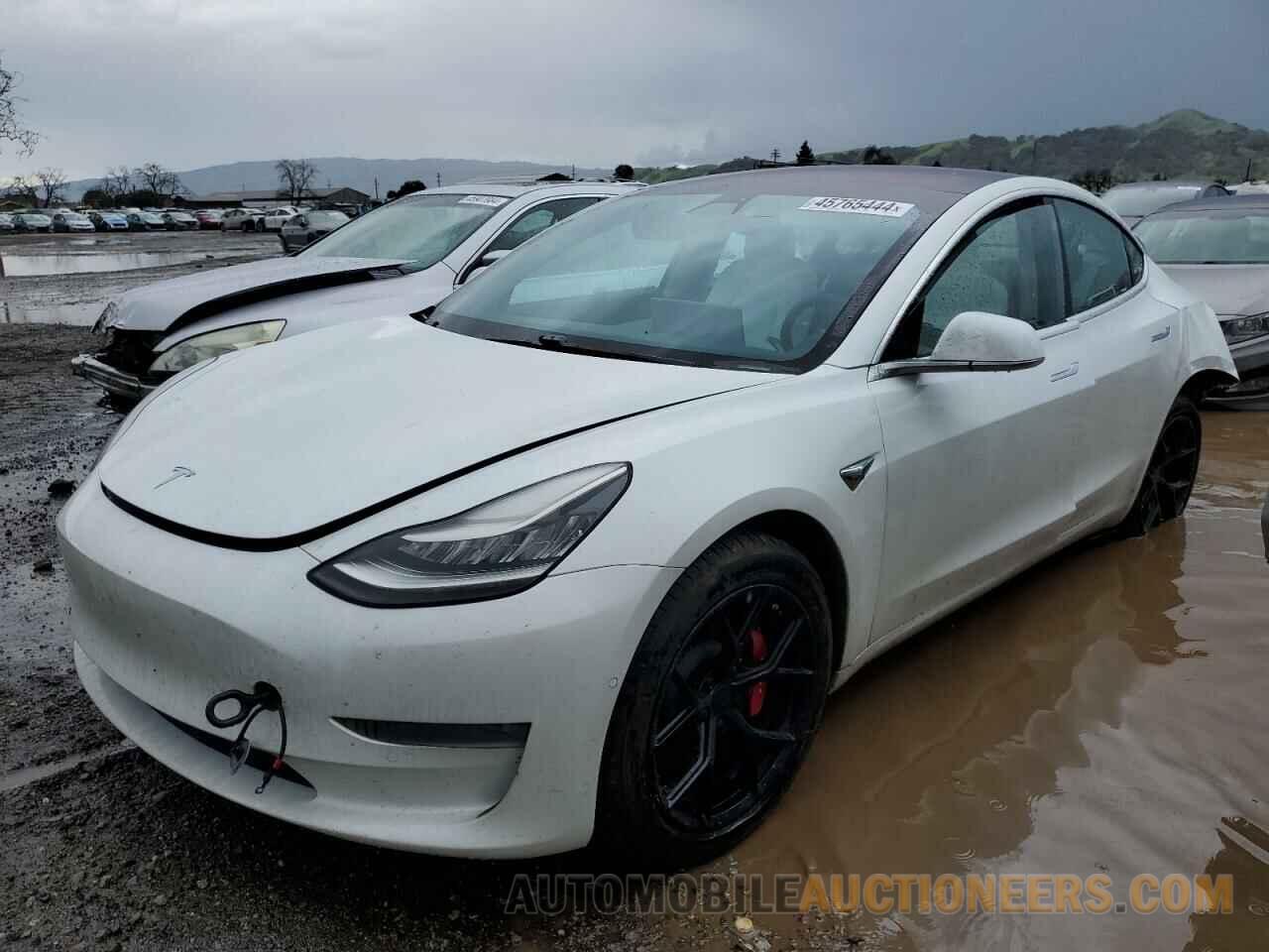 5YJ3E1EB7JF081628 TESLA MODEL 3 2018