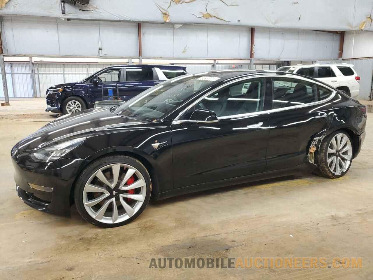 5YJ3E1EB7JF082553 TESLA MODEL 3 2018