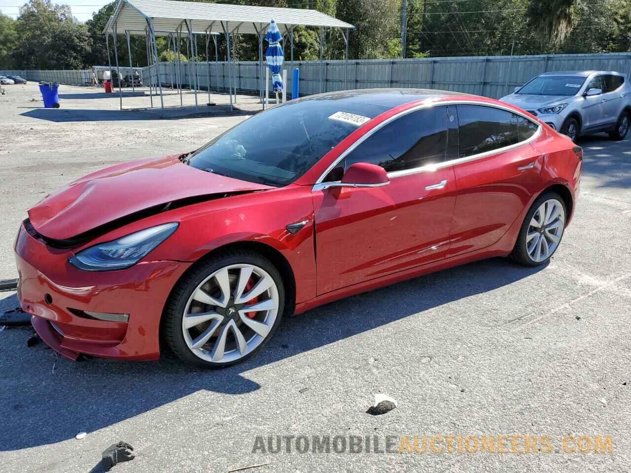 5YJ3E1EB7JF083573 TESLA MODEL 3 2018