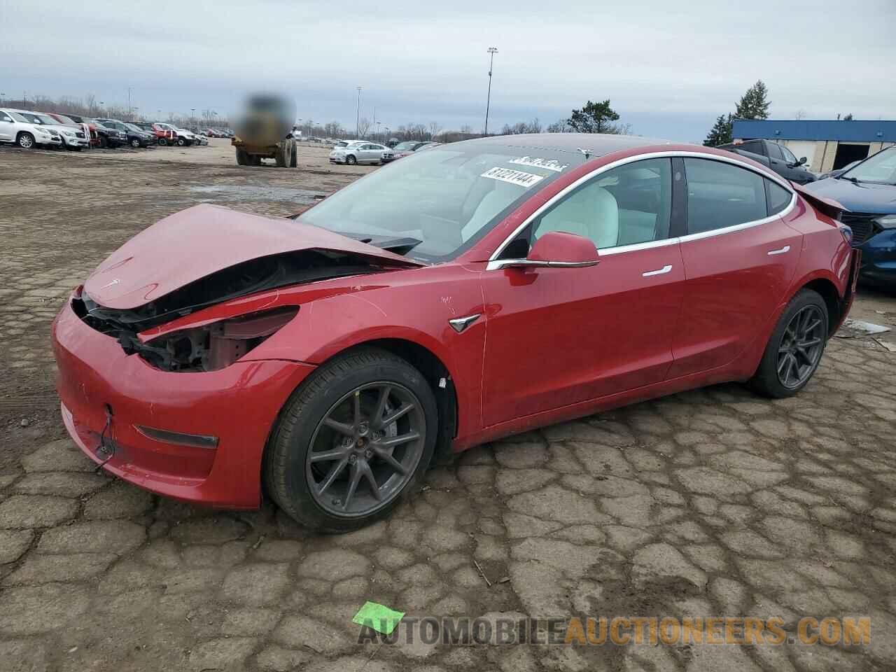 5YJ3E1EB7JF085887 TESLA MODEL 3 2018