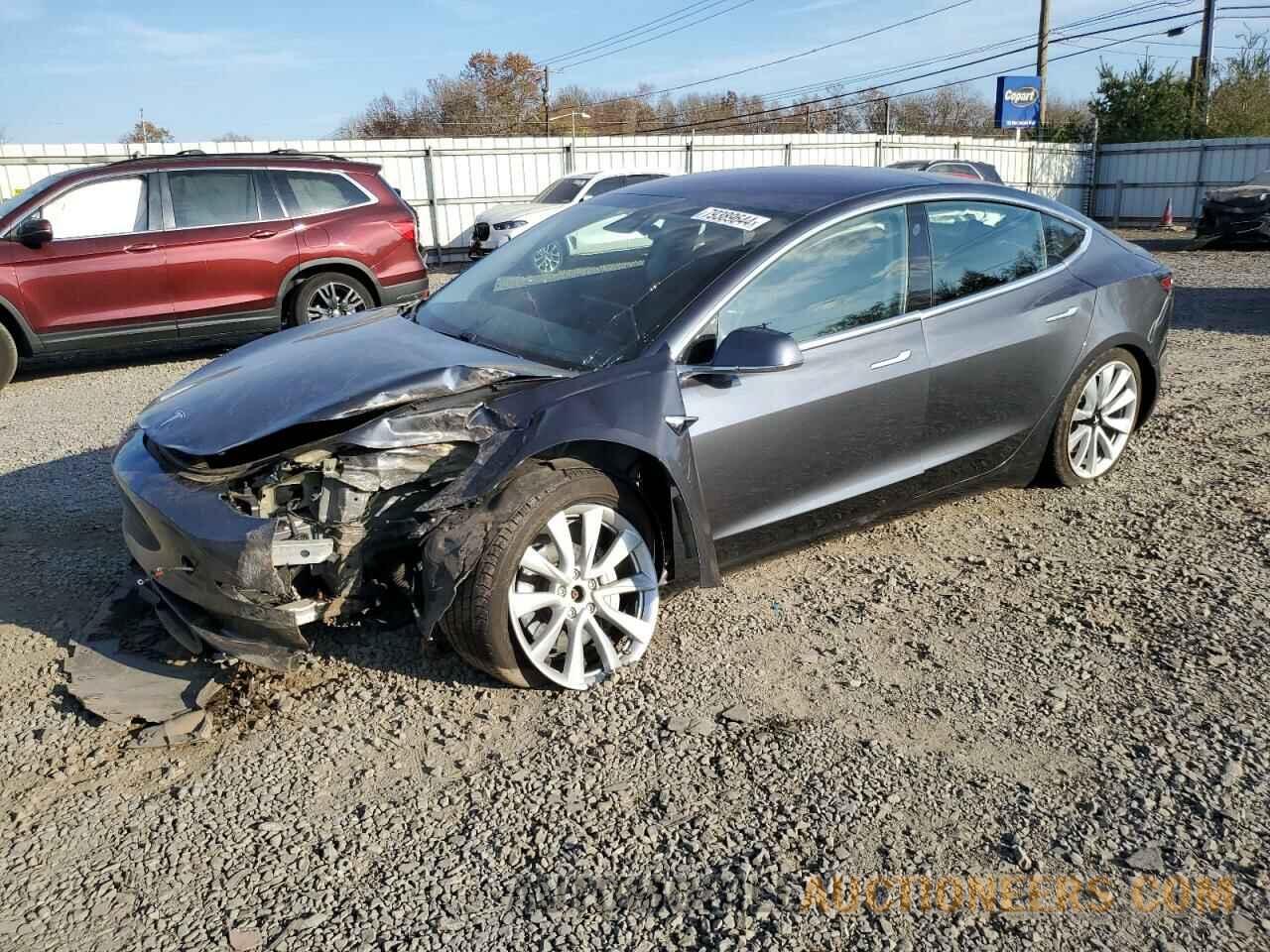 5YJ3E1EB7JF087106 TESLA MODEL 3 2018