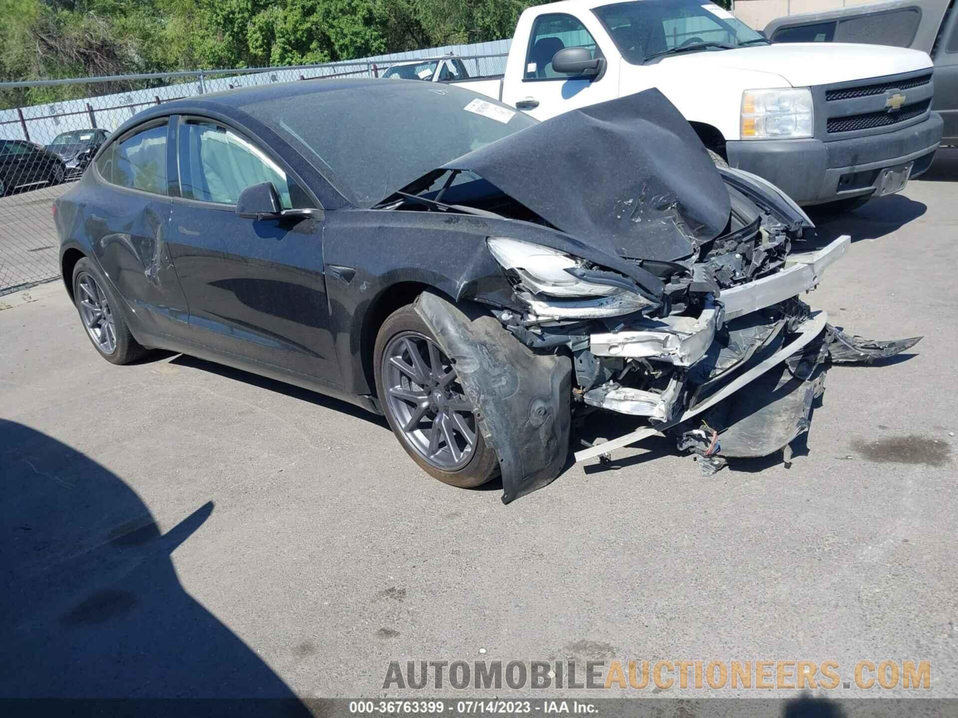 5YJ3E1EB7JF099126 TESLA MODEL 3 2018