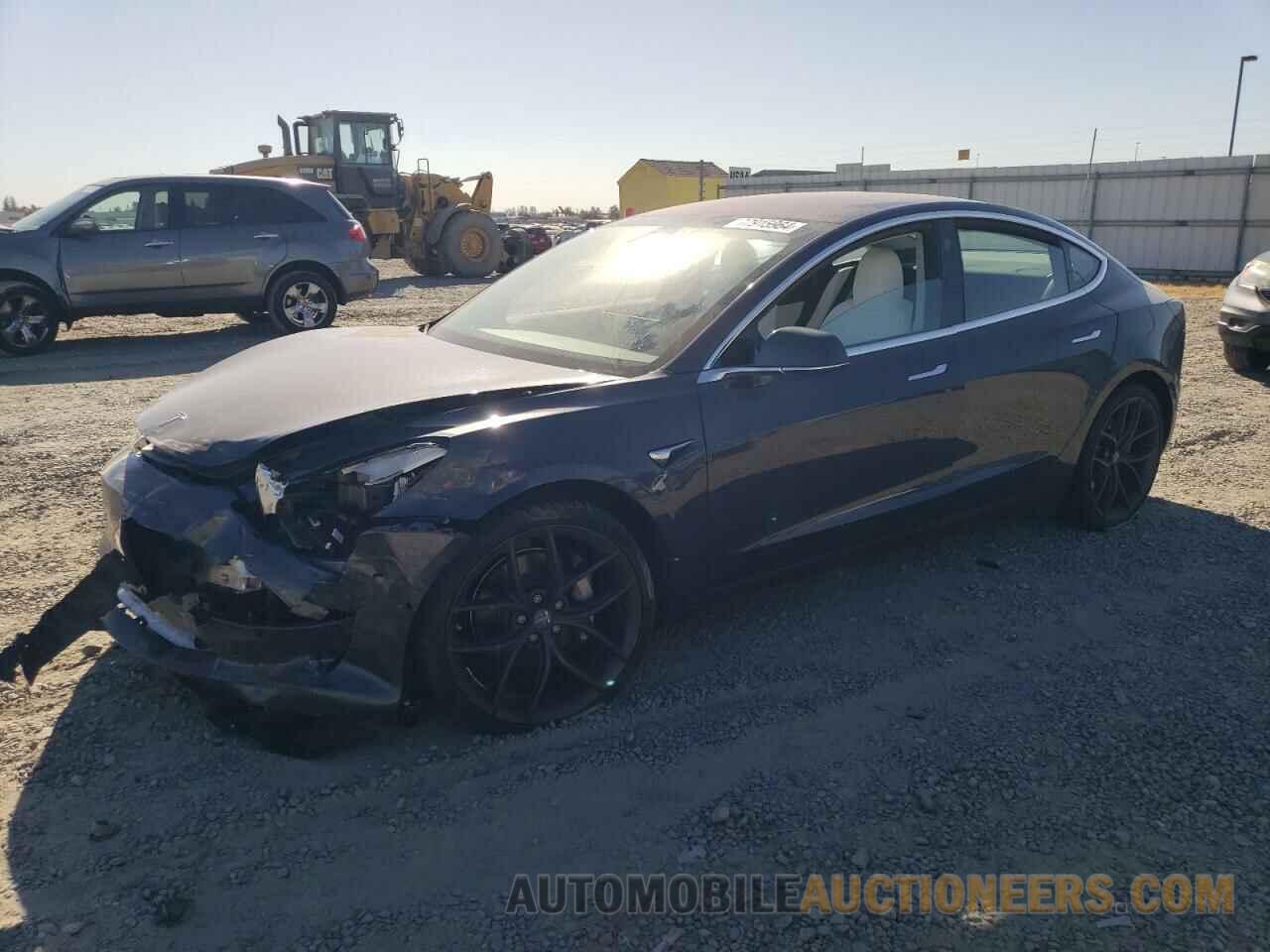 5YJ3E1EB7JF100422 TESLA MODEL 3 2018