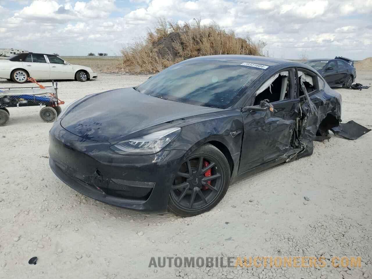 5YJ3E1EB7JF113476 TESLA MODEL 3 2018