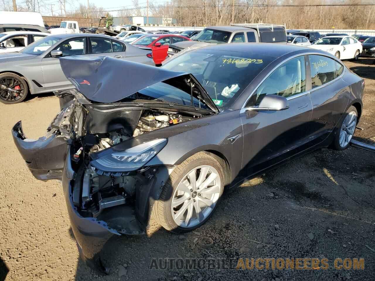 5YJ3E1EB7JF114157 TESLA MODEL 3 2018