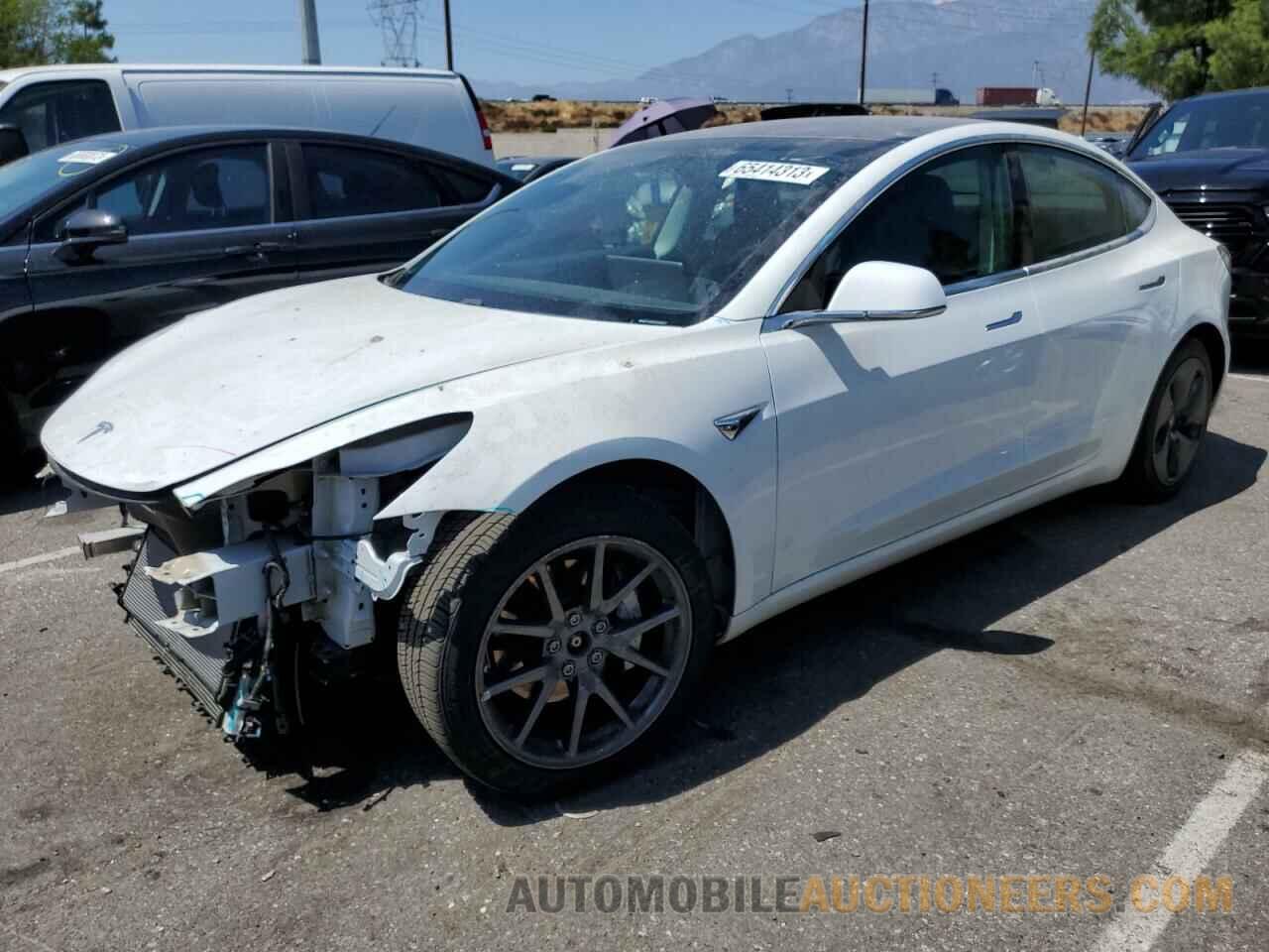 5YJ3E1EB7JF120766 TESLA MODEL 3 2018