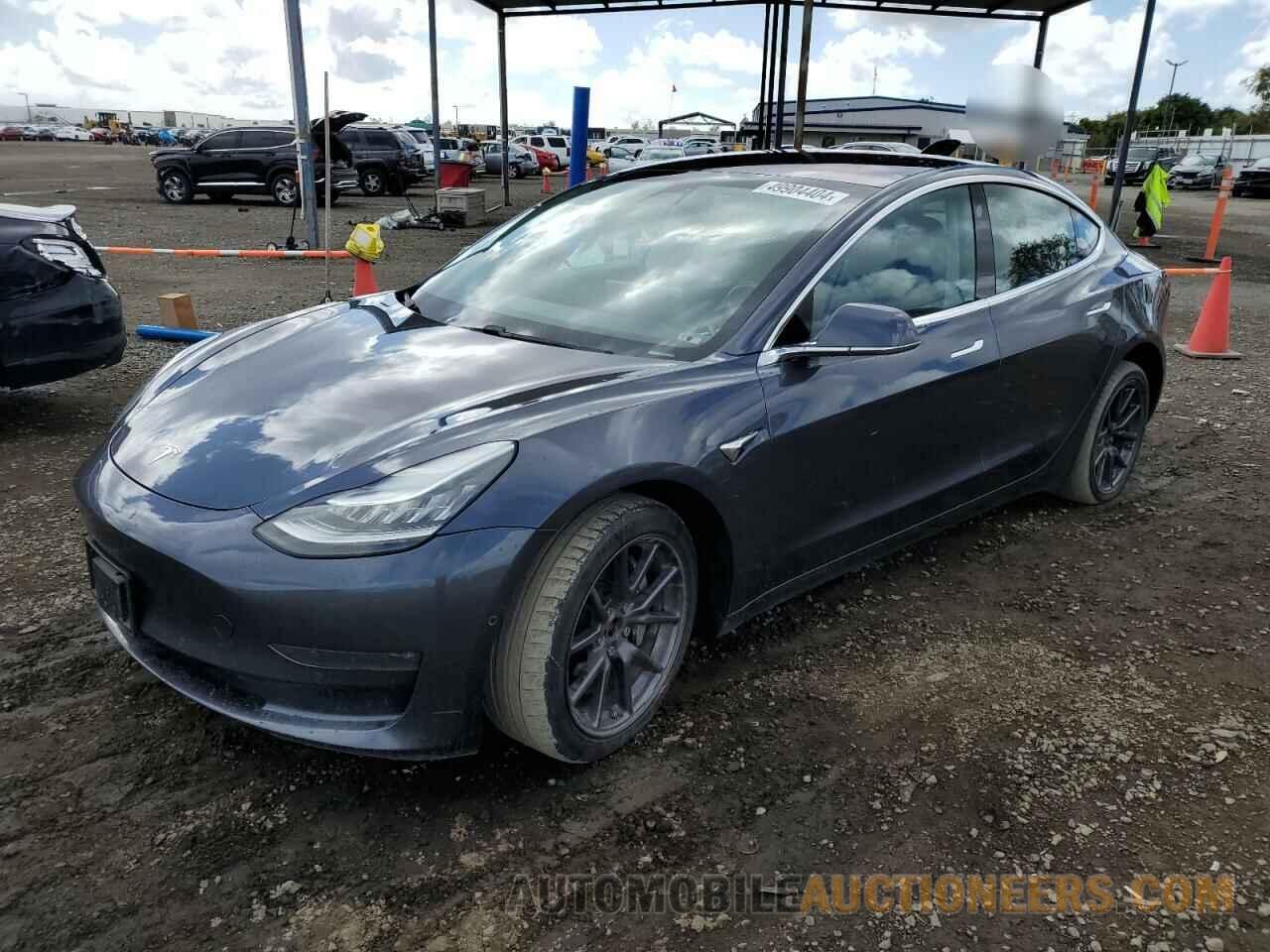 5YJ3E1EB7JF128561 TESLA MODEL 3 2018