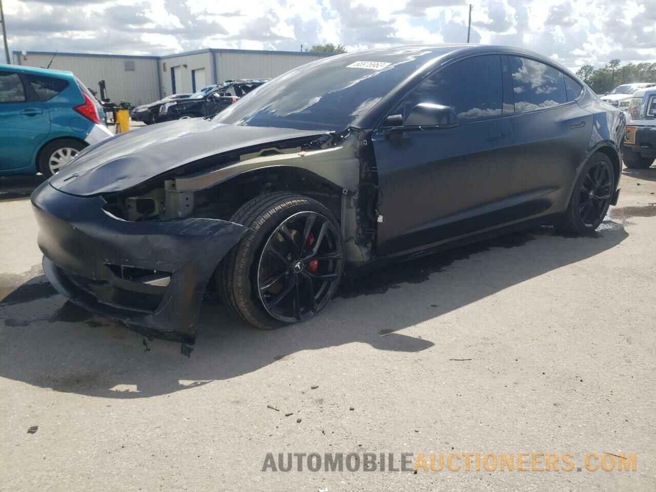 5YJ3E1EB7JF129158 TESLA MODEL 3 2018