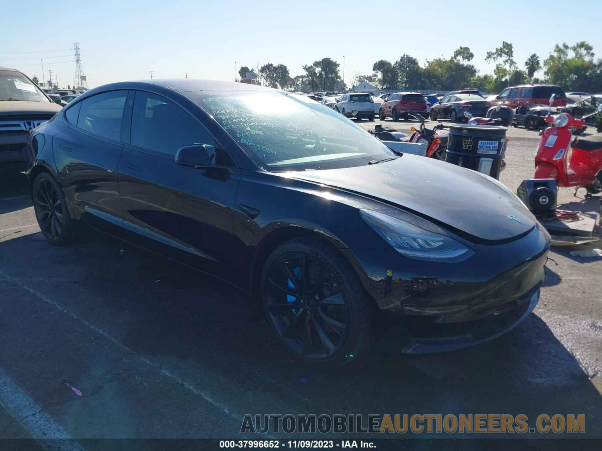 5YJ3E1EB7JF180966 TESLA MODEL 3 2018