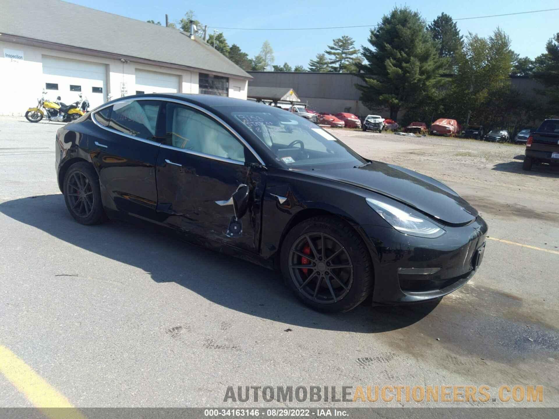 5YJ3E1EB7KF213966 TESLA MODEL 3 2019