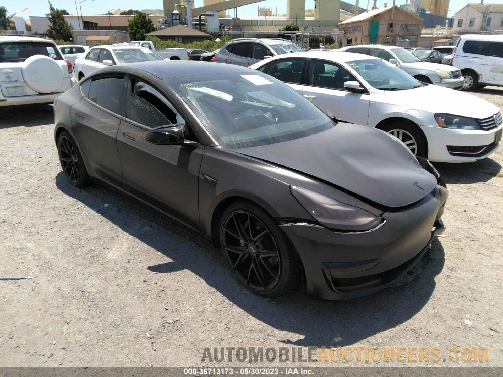 5YJ3E1EB7KF365293 TESLA MODEL 3 2019