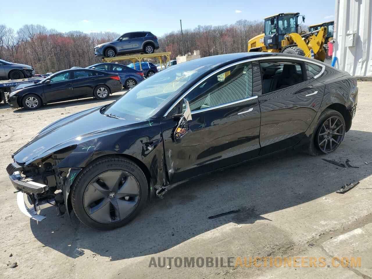 5YJ3E1EB7KF384927 TESLA MODEL 3 2019