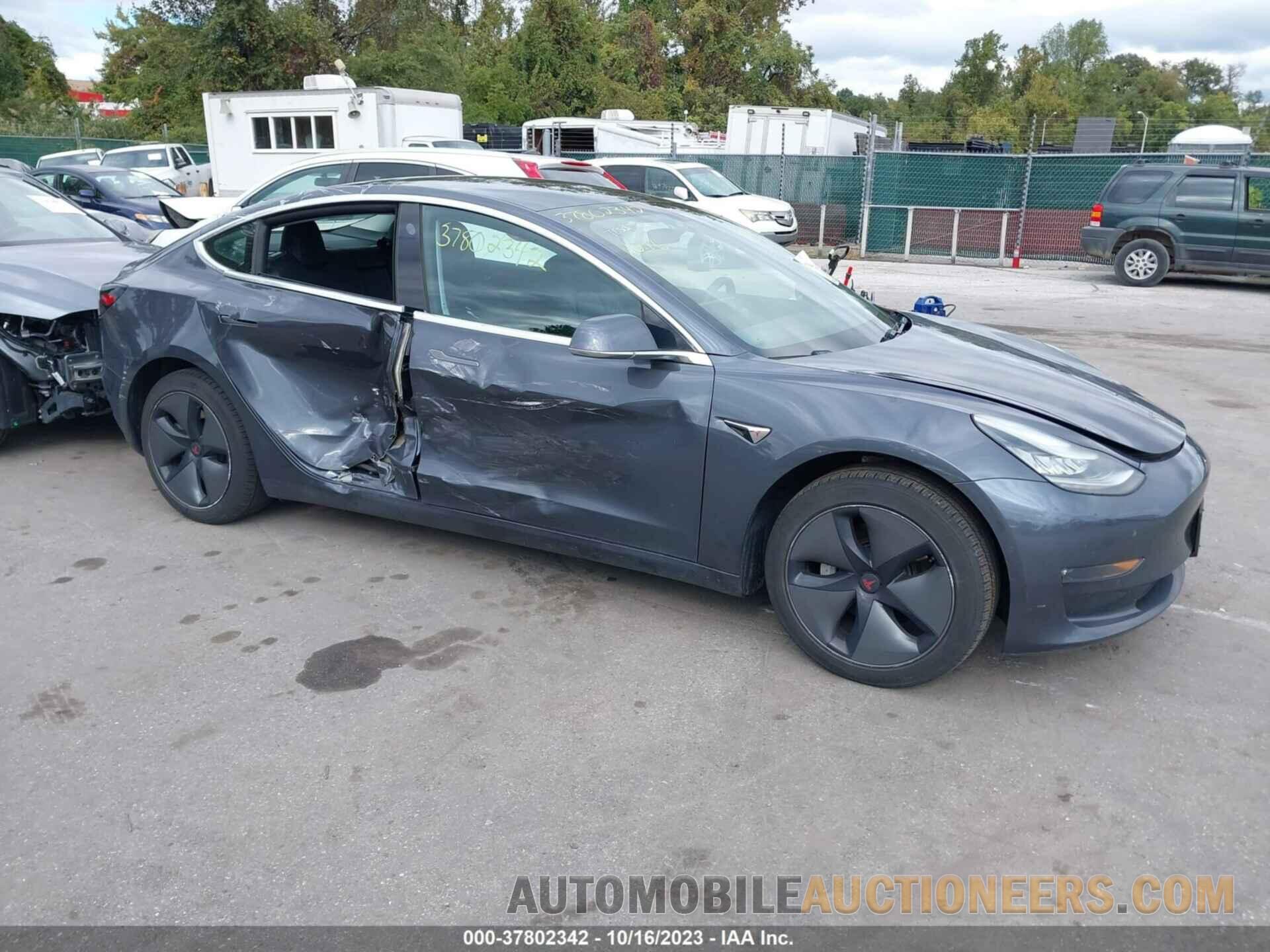 5YJ3E1EB7KF386662 TESLA MODEL 3 2019