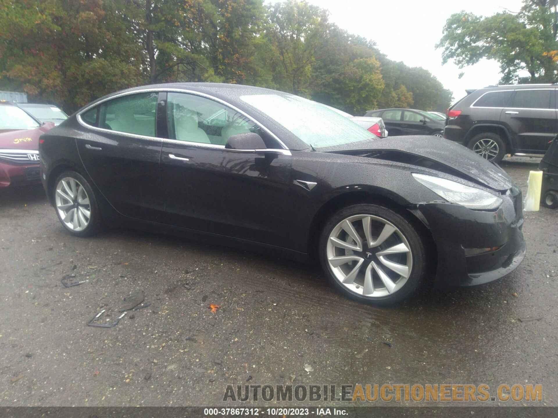 5YJ3E1EB7KF391425 TESLA MODEL 3 2019