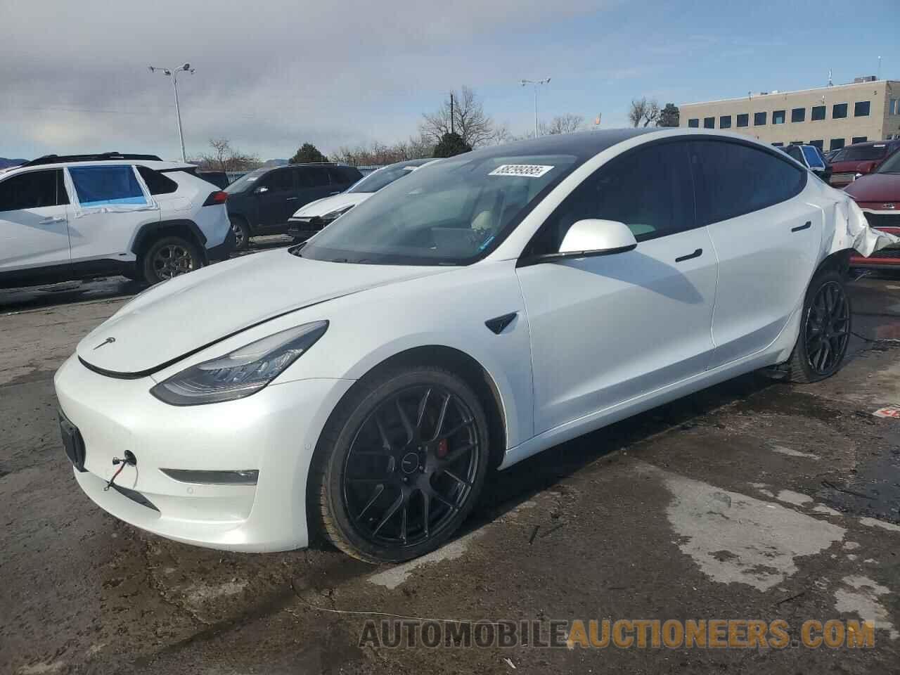 5YJ3E1EB7KF413794 TESLA MODEL 3 2019