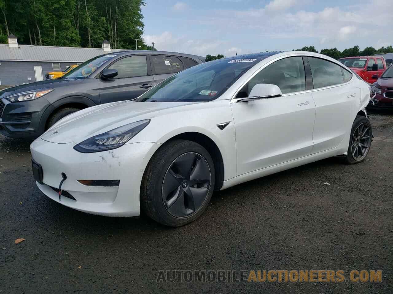 5YJ3E1EB7KF493713 TESLA MODEL 3 2019