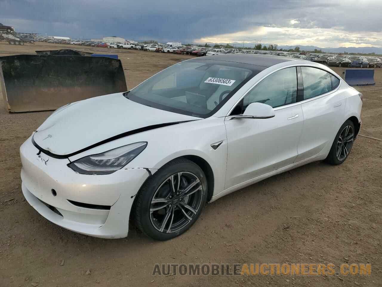 5YJ3E1EB7KF513619 TESLA MODEL 3 2019