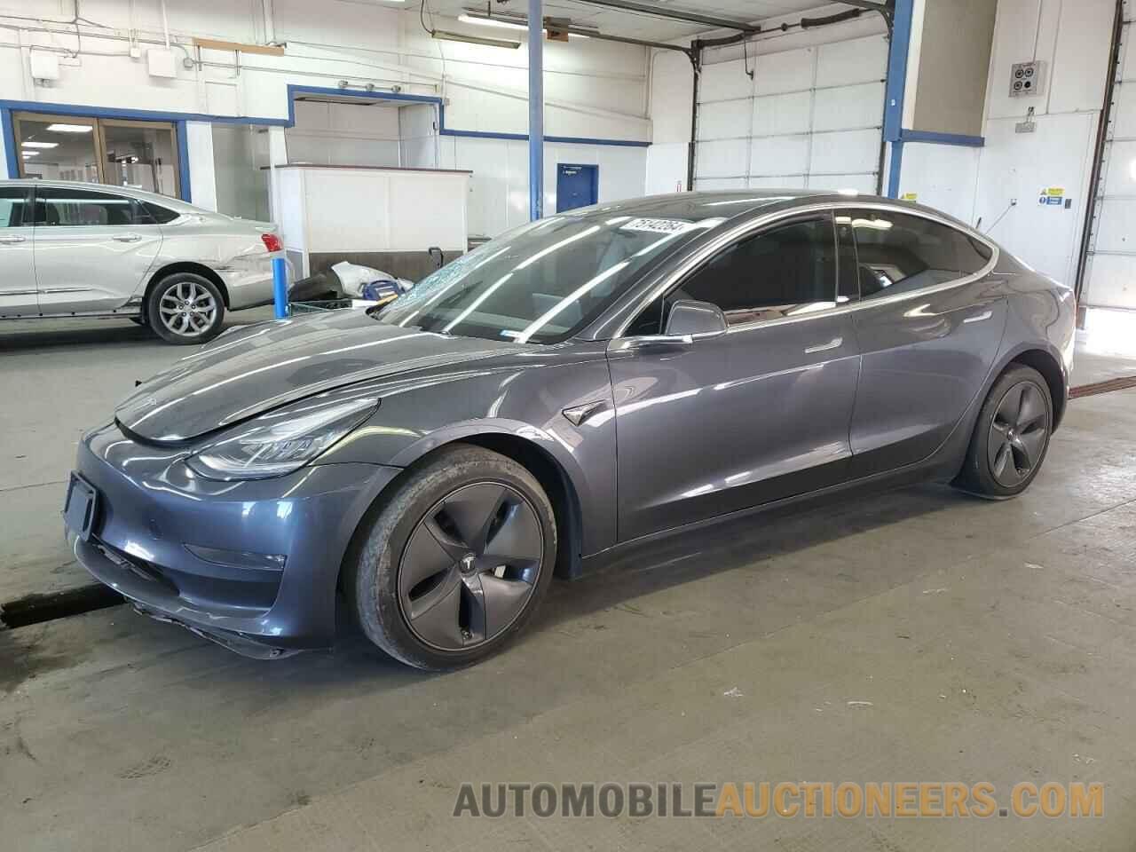 5YJ3E1EB7KF526581 TESLA MODEL 3 2019