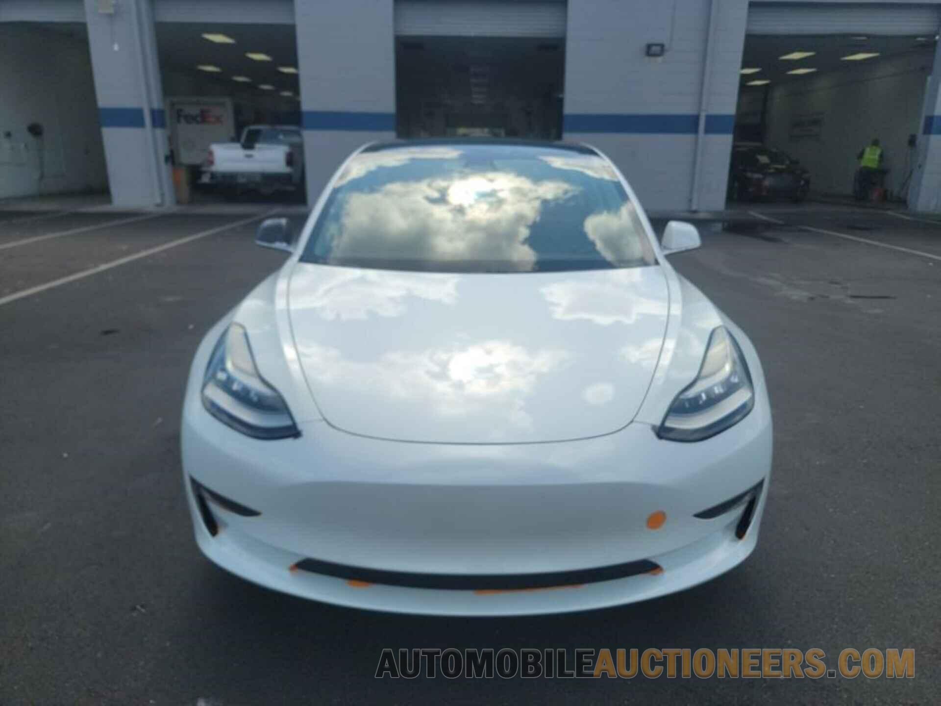 5YJ3E1EB7LF636905 TESLA MODEL 3 2020