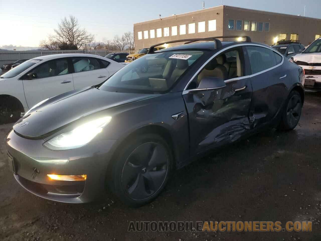 5YJ3E1EB7LF800847 TESLA MODEL 3 2020