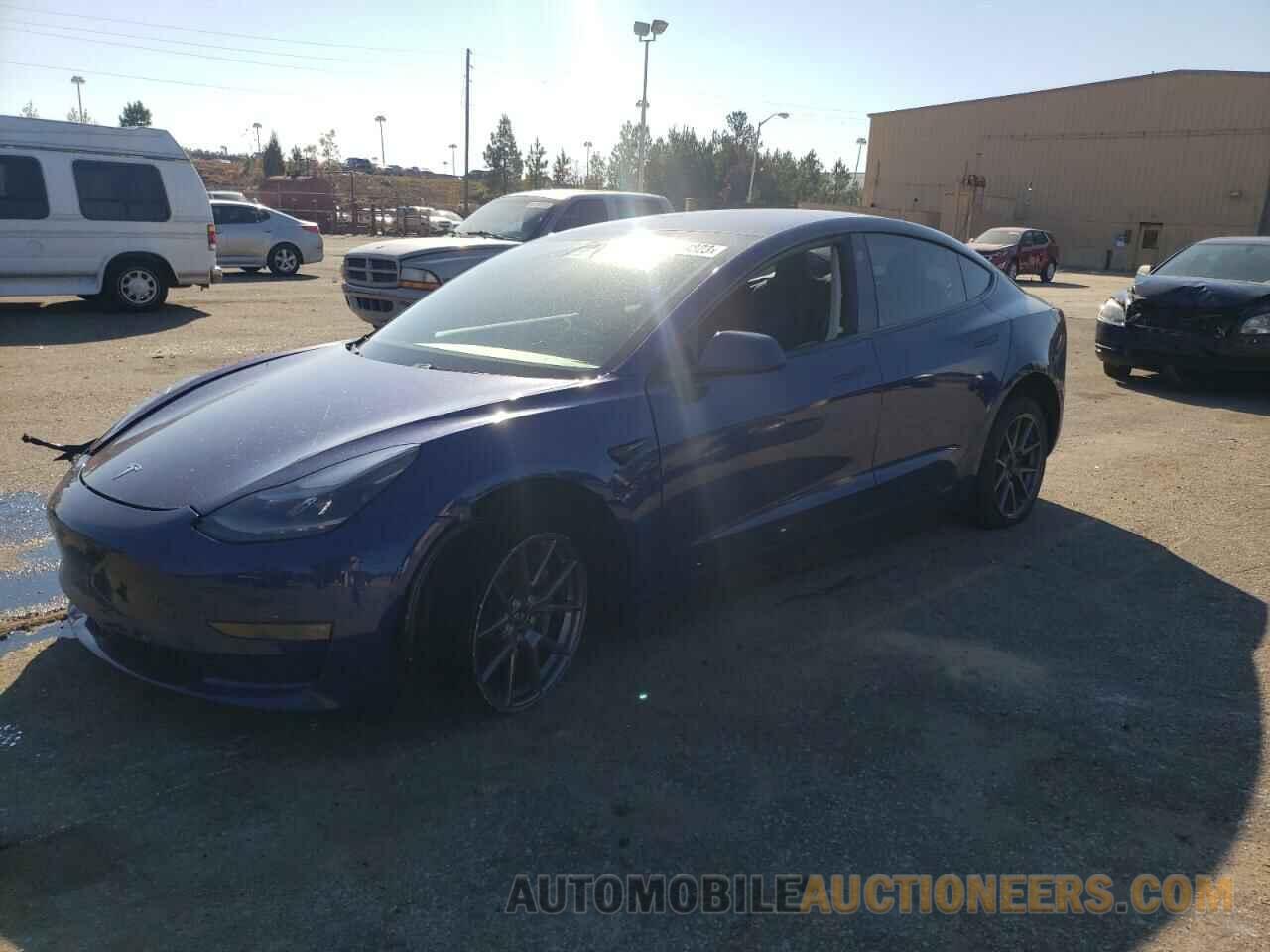 5YJ3E1EB7MF052957 TESLA MODEL 3 2021