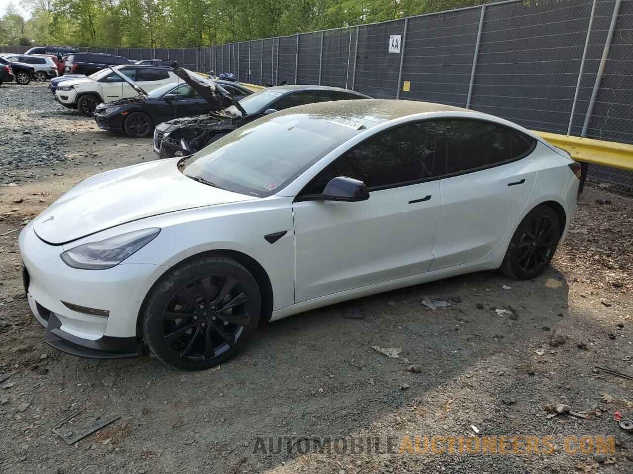 5YJ3E1EB7MF858393 TESLA MODEL 3 2021