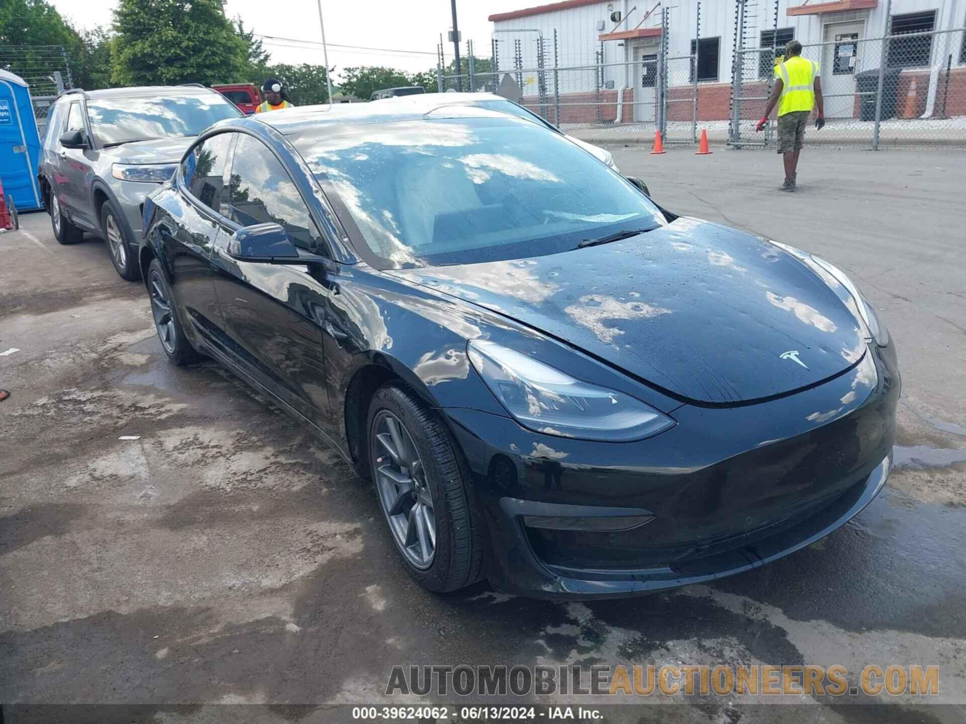 5YJ3E1EB7NF120370 TESLA MODEL 3 2022