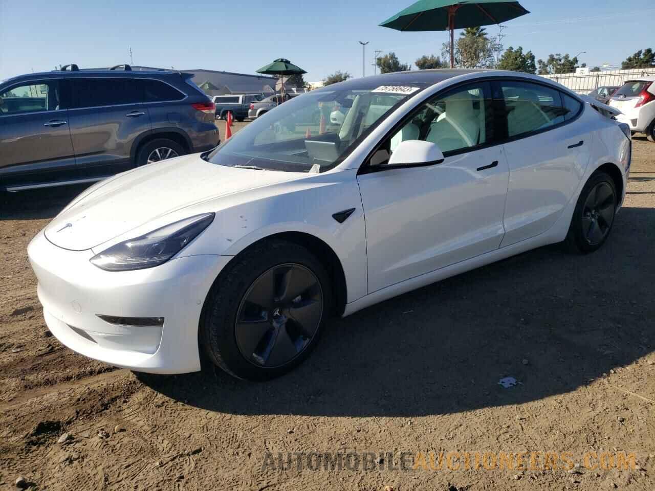 5YJ3E1EB7NF135967 TESLA MODEL 3 2022