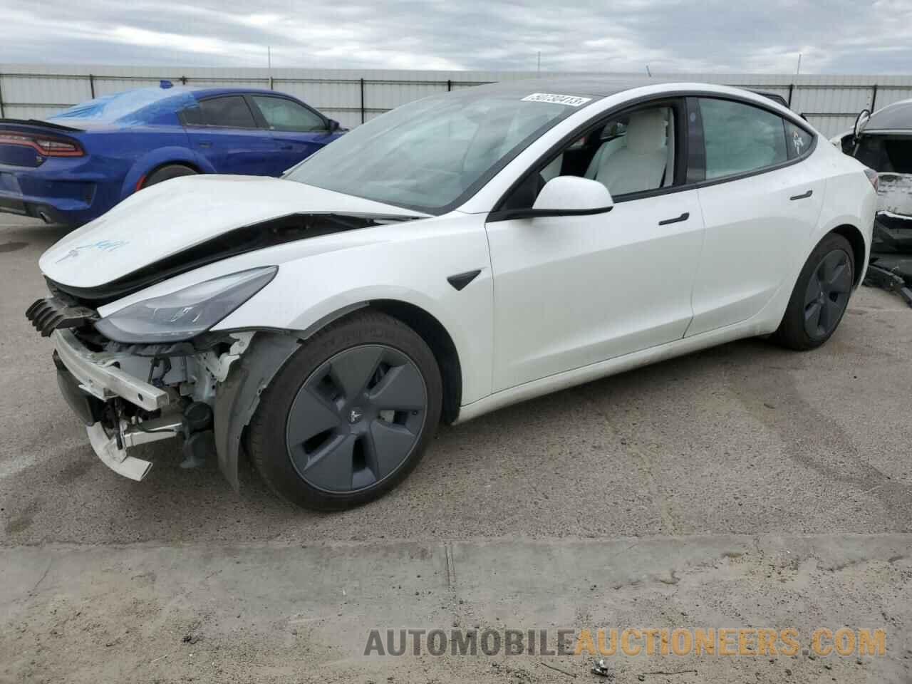 5YJ3E1EB7NF137640 TESLA MODEL 3 2022