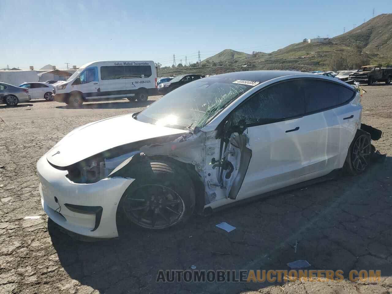 5YJ3E1EB7NF153403 TESLA MODEL 3 2022