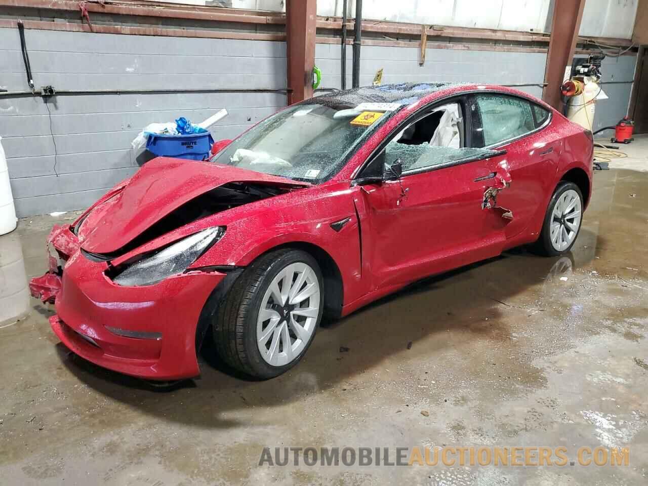 5YJ3E1EB7NF186045 TESLA MODEL 3 2022