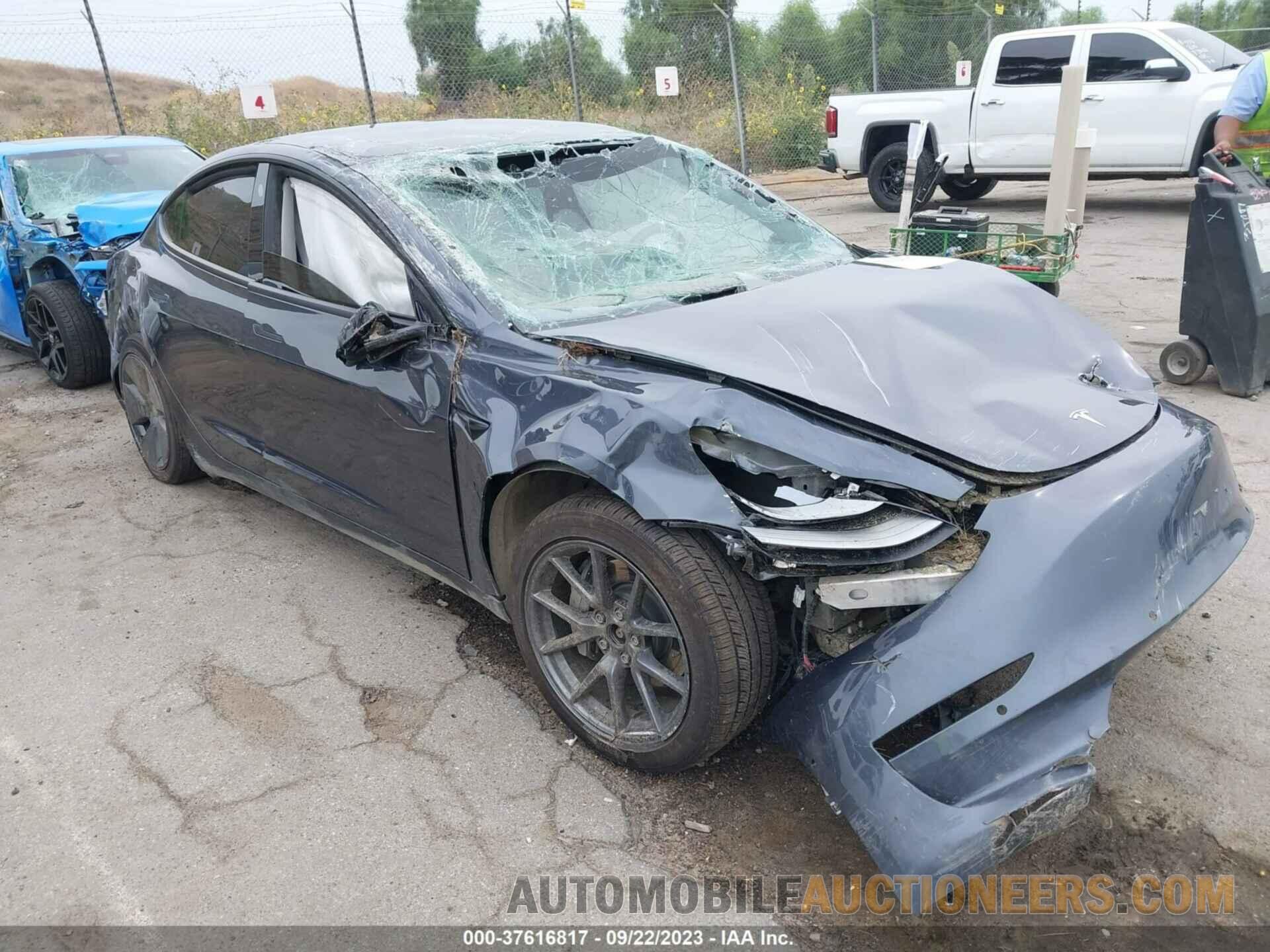 5YJ3E1EB7NF272116 TESLA MODEL 3 2022