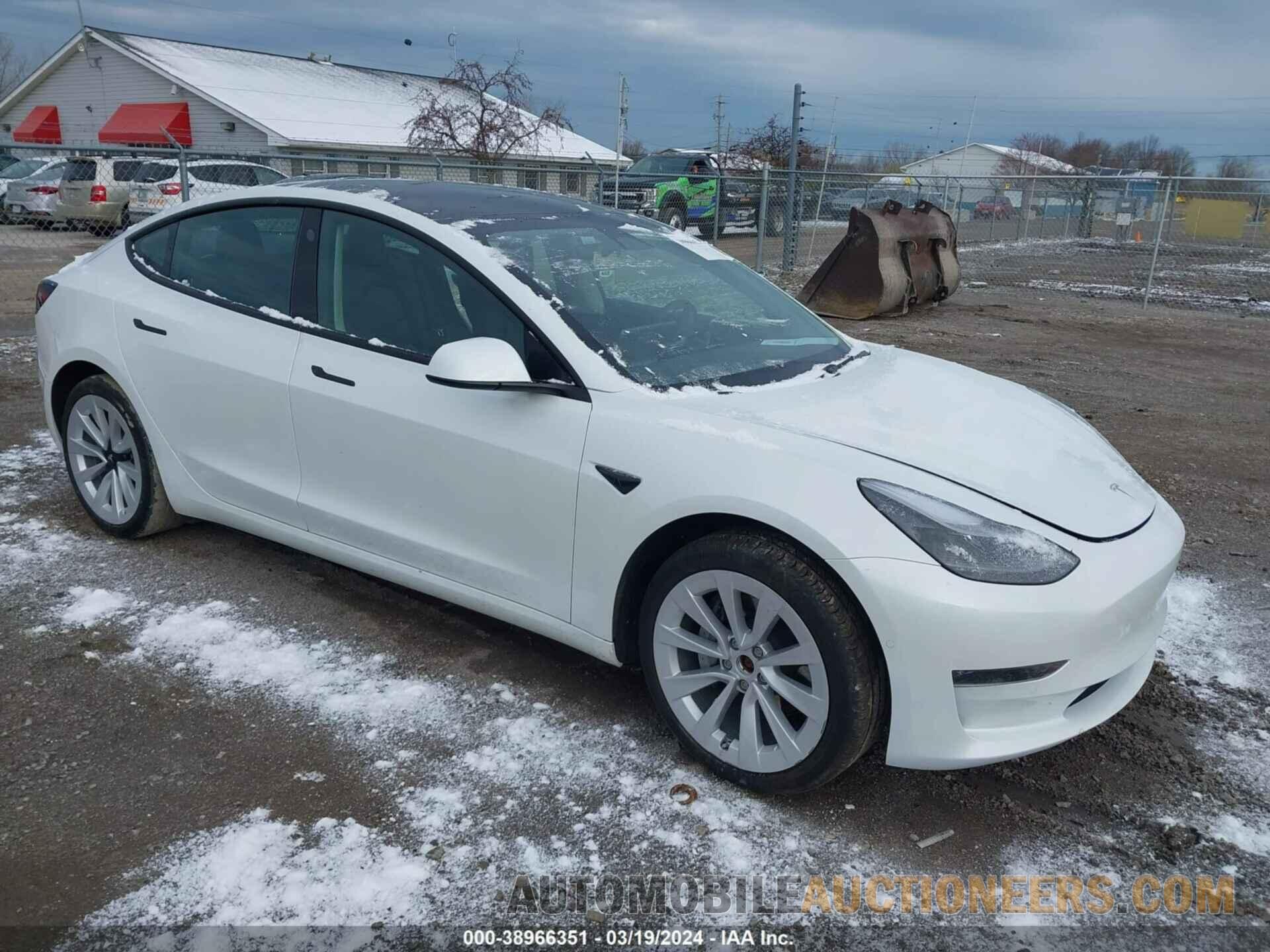 5YJ3E1EB7NF273055 TESLA MODEL 3 2022