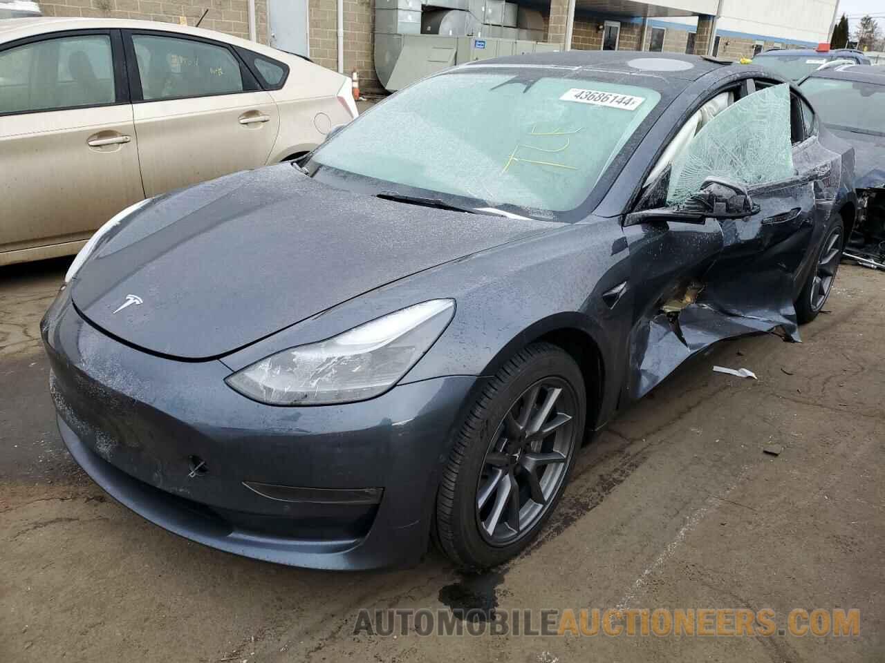 5YJ3E1EB7NF349809 TESLA MODEL 3 2022