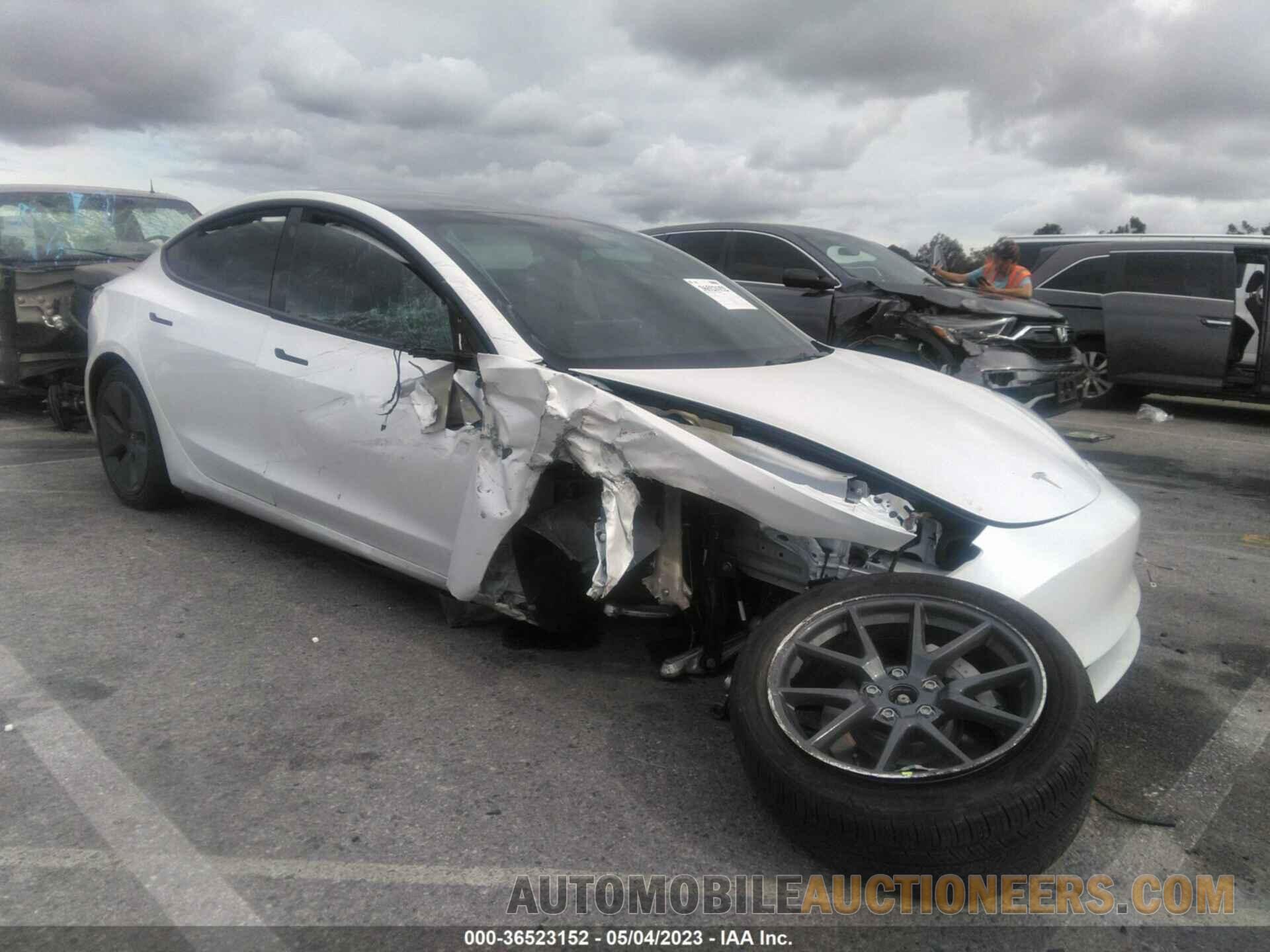 5YJ3E1EB7NF360440 TESLA MODEL 3 2022