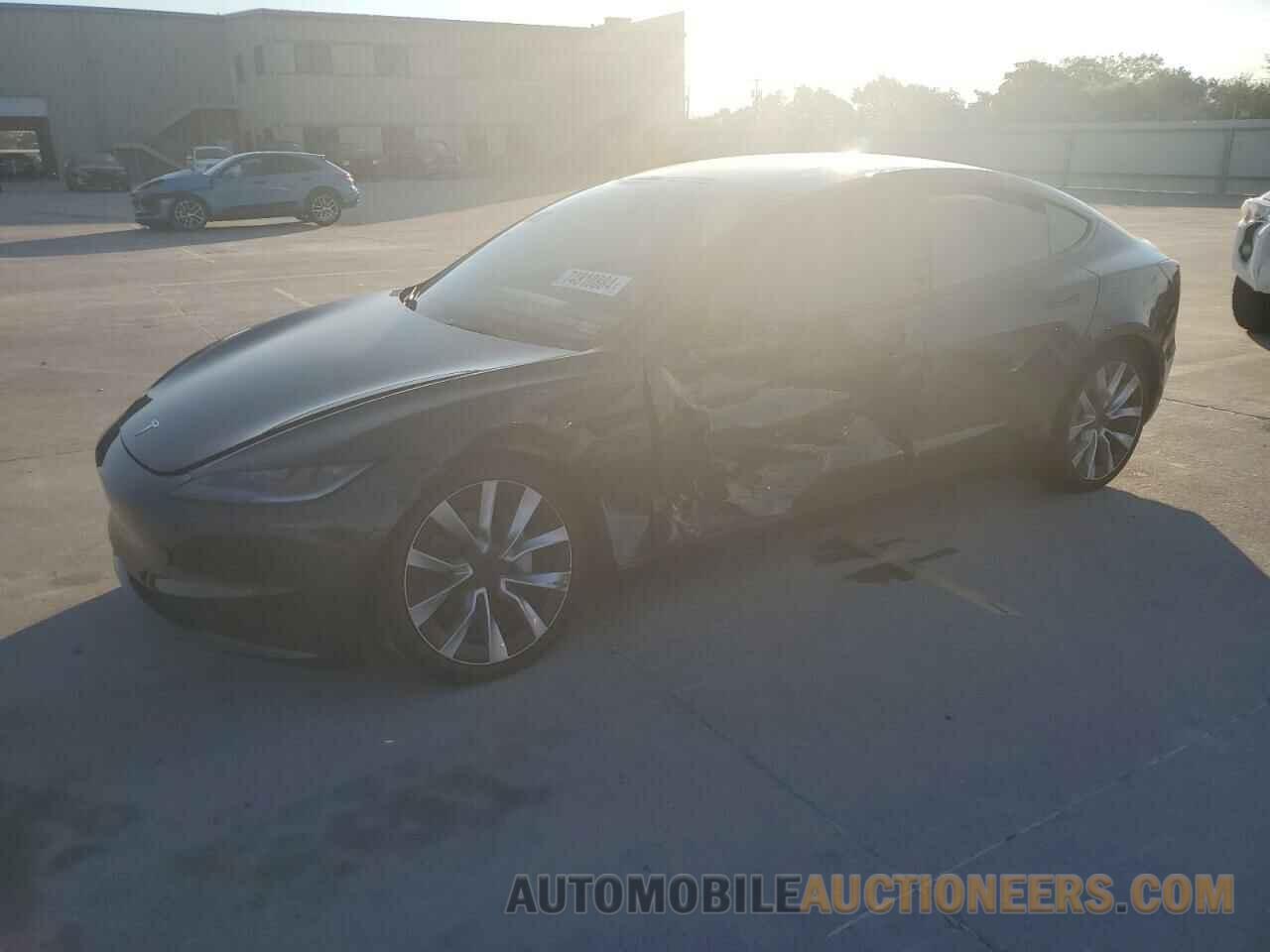 5YJ3E1EB7RF756633 TESLA MODEL 3 2024