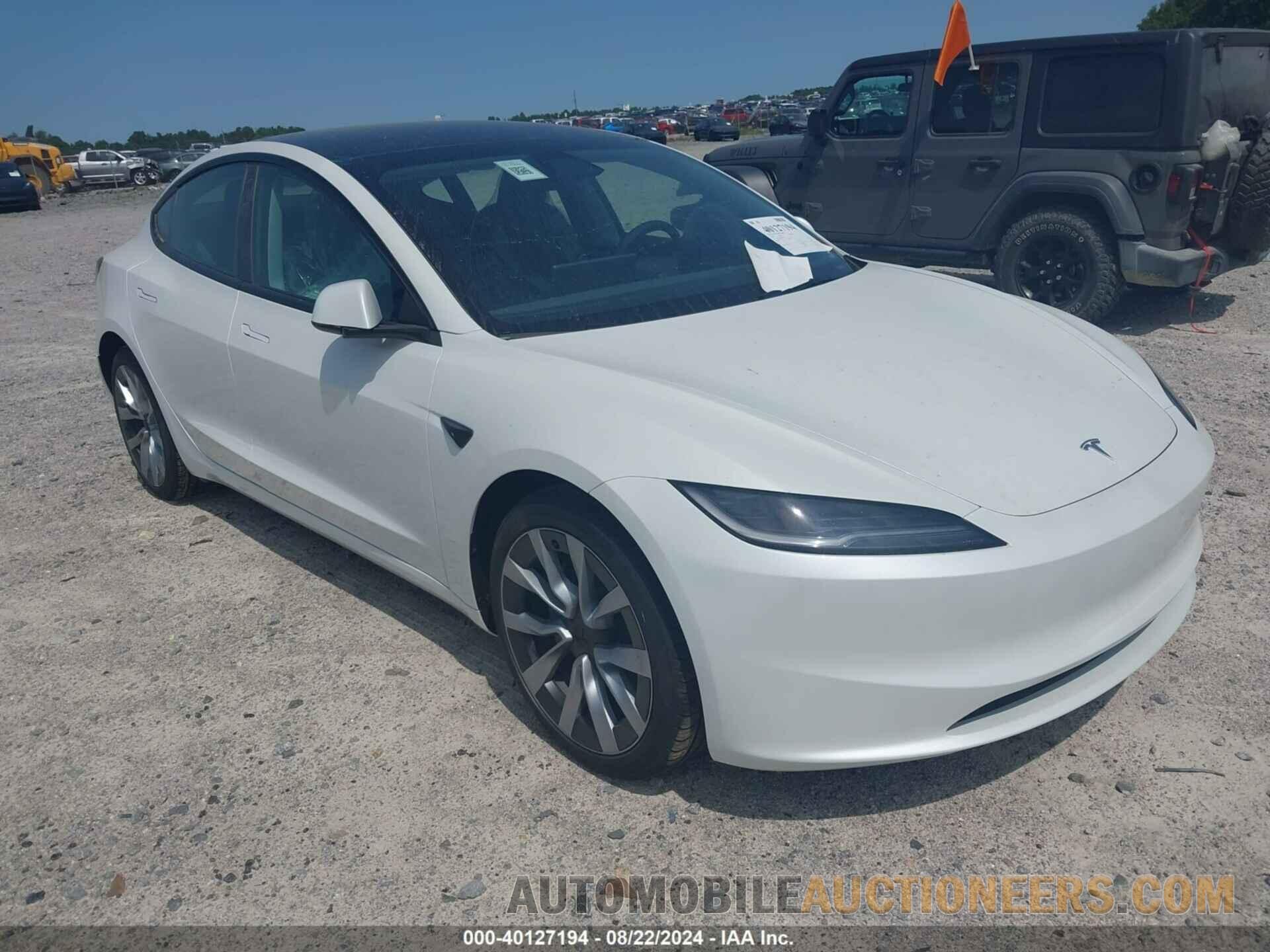 5YJ3E1EB7RF792533 TESLA MODEL 3 2024