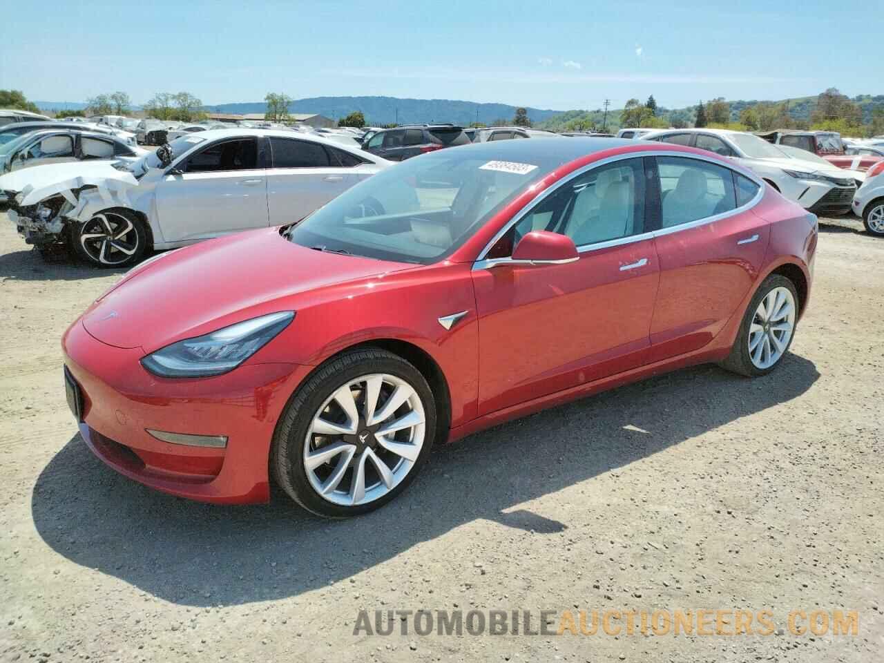 5YJ3E1EB8JF056074 TESLA MODEL 3 2018