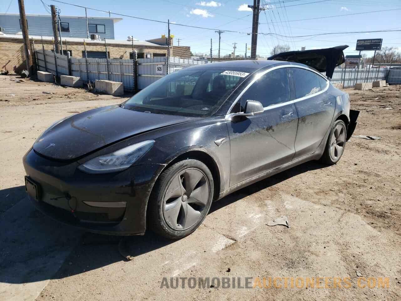 5YJ3E1EB8JF070590 TESLA MODEL 3 2018