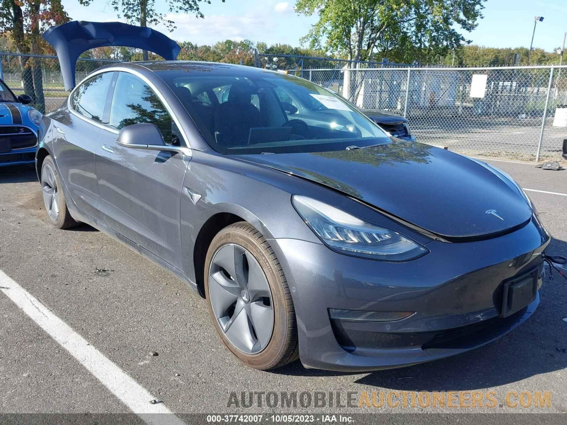 5YJ3E1EB8JF077202 TESLA MODEL 3 2018