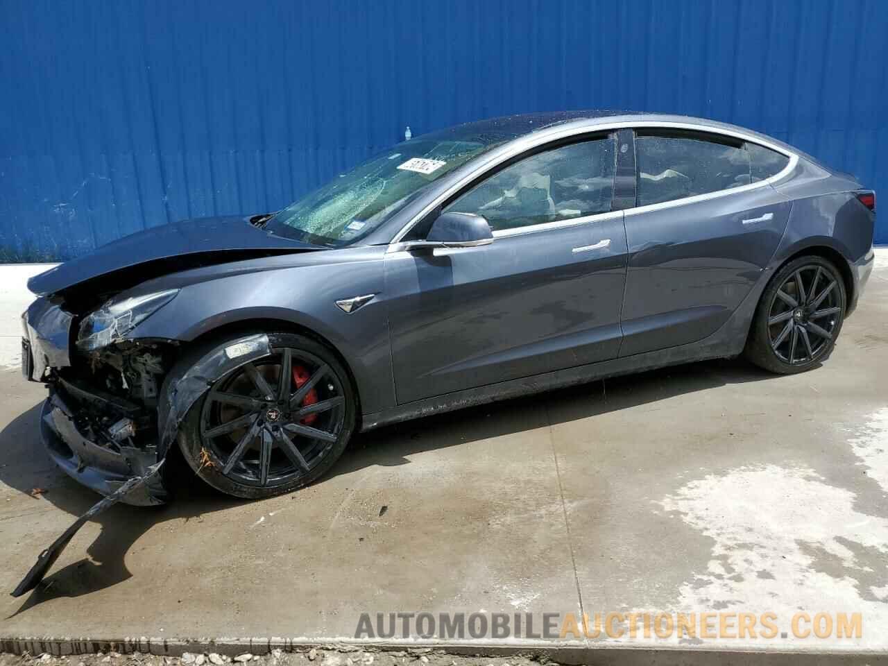 5YJ3E1EB8JF079192 TESLA MODEL 3 2018